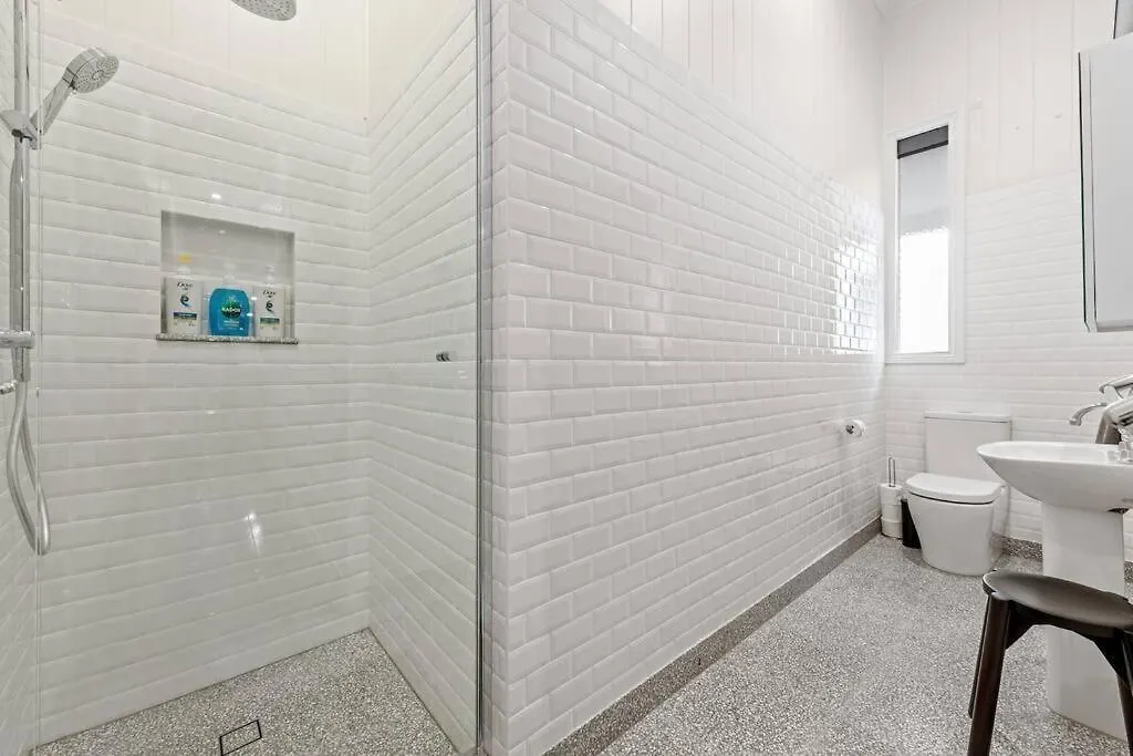 브리즈번 The Deck! 2 Bed/1 Bath/1 Car ~ New Farm 아파트