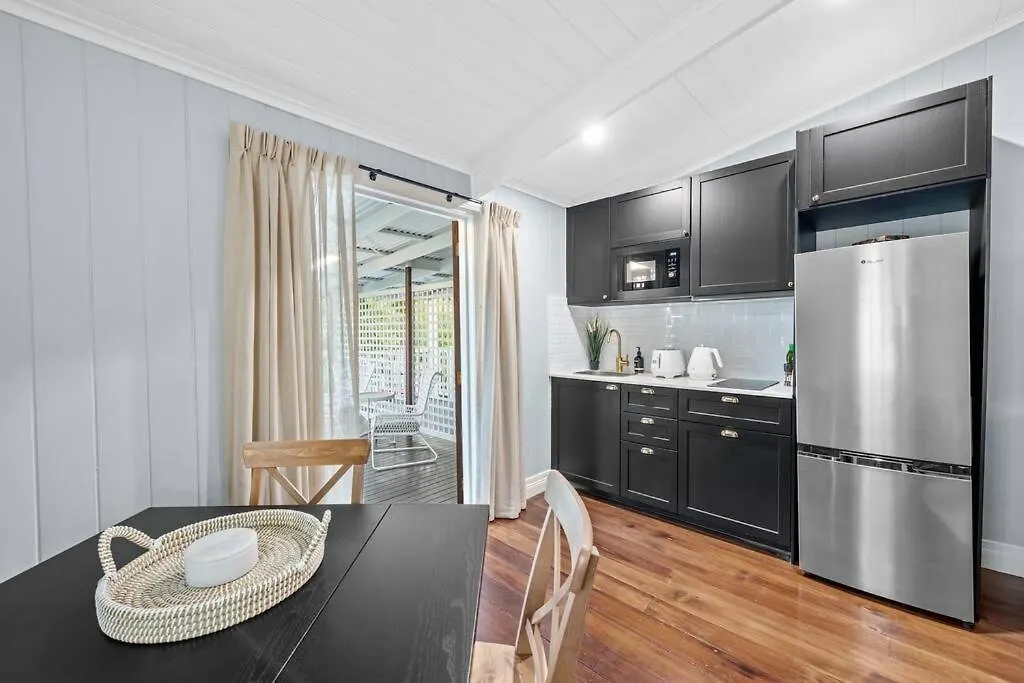 브리즈번 The Deck! 2 Bed/1 Bath/1 Car ~ New Farm 아파트